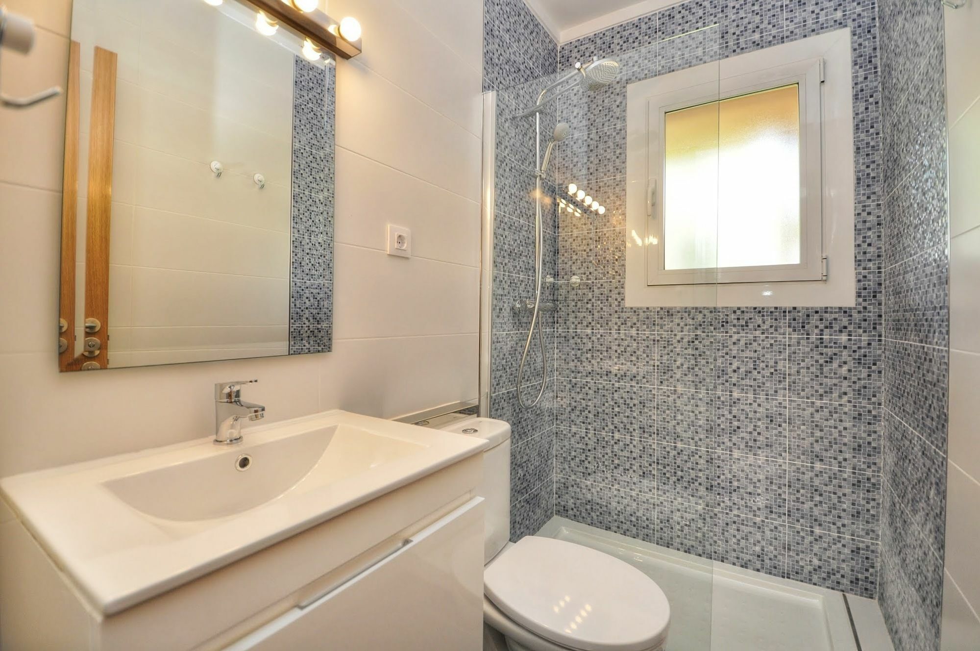 Big Apartment Caprabo Lloret de Mar Bagian luar foto